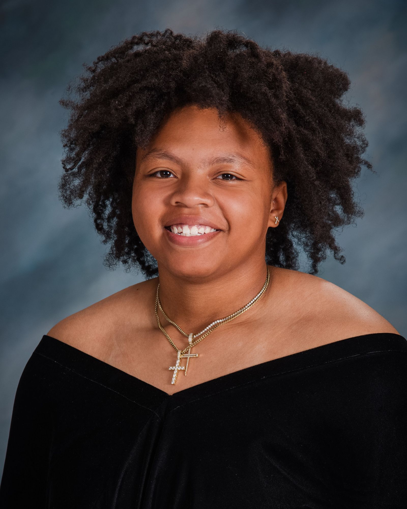 Nálani Mahri Carter '25