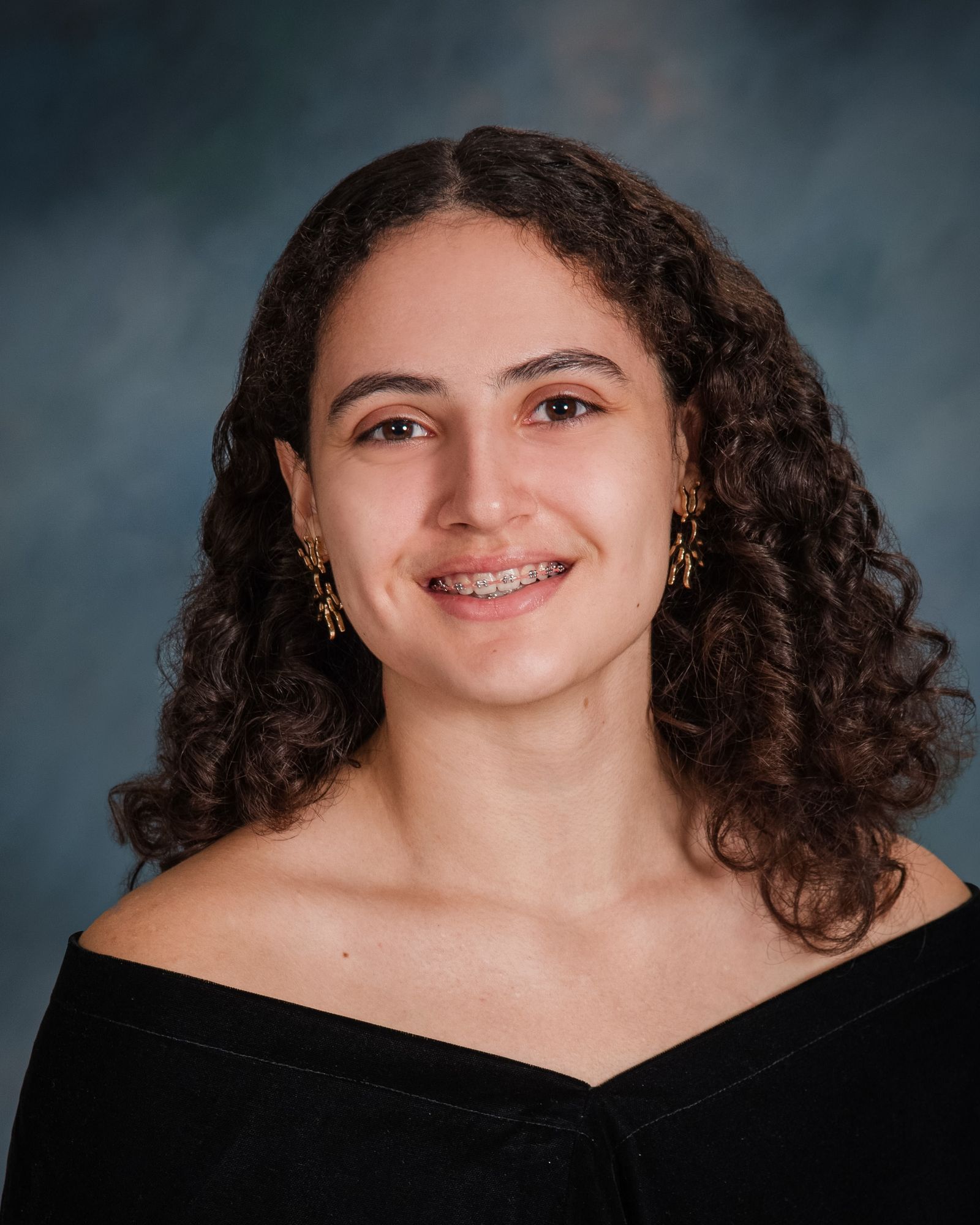 Alejandra Beech Flores '25