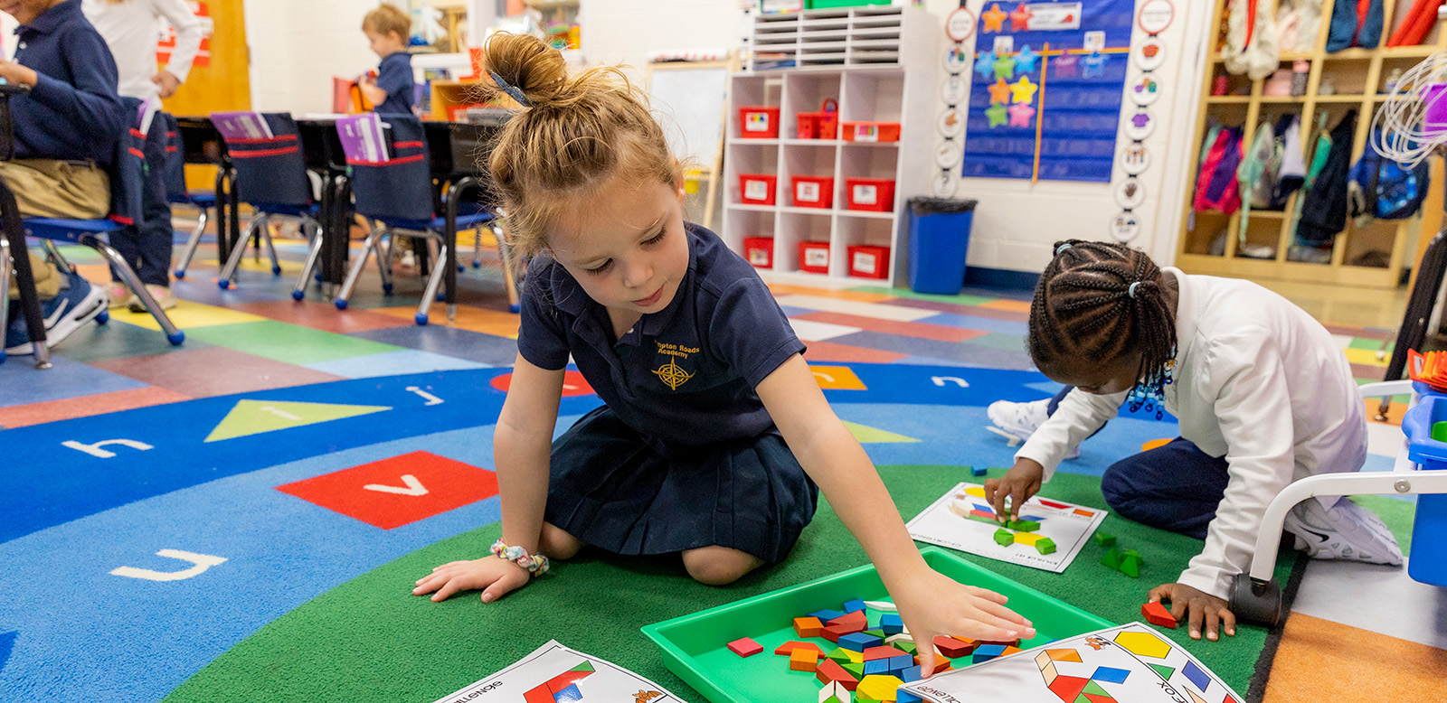 children learning 澳洲幸运5计划预测官网 in lower school